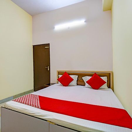 Hotel O Aj Star Hotel Faridabad Buitenkant foto