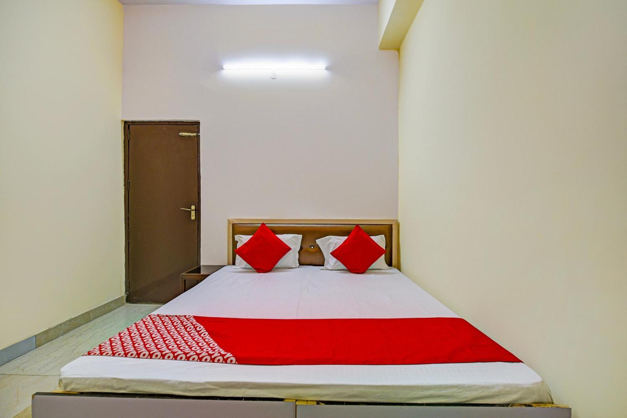 Hotel O Aj Star Hotel Faridabad Buitenkant foto