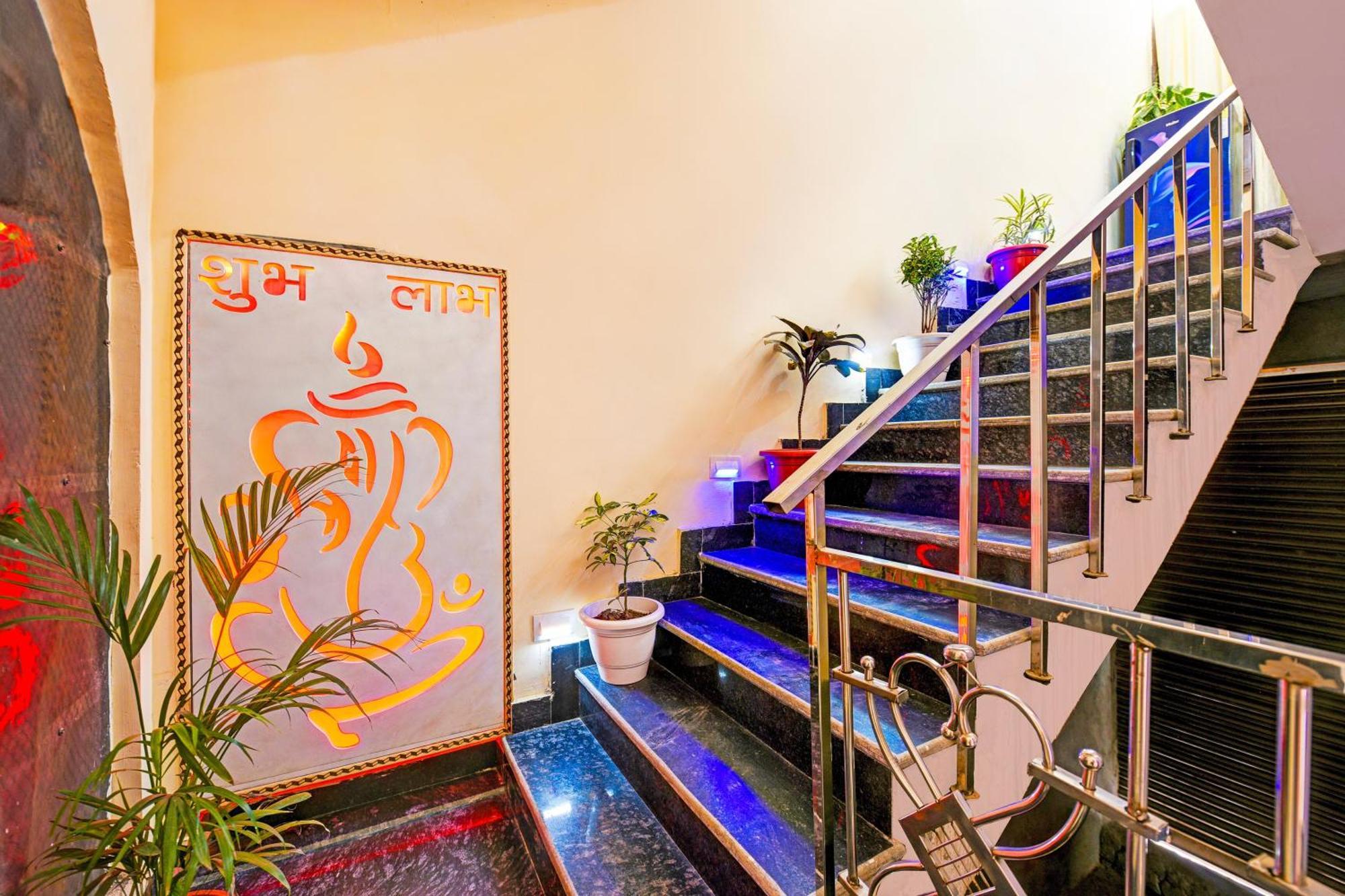 Hotel O Aj Star Hotel Faridabad Buitenkant foto