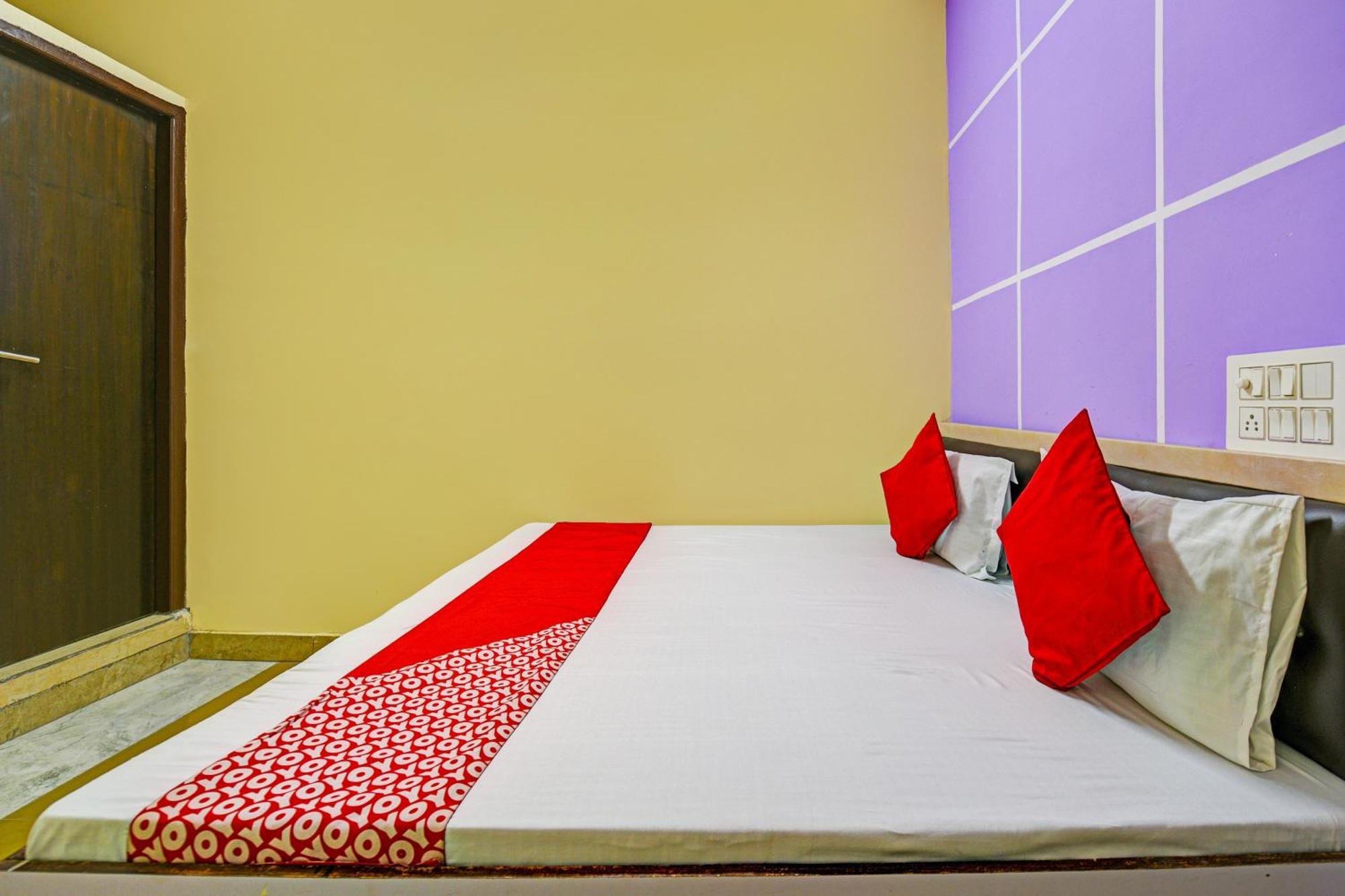 Hotel O Aj Star Hotel Faridabad Buitenkant foto